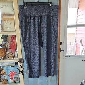 Livi Active 3/4 Length Workout Pants